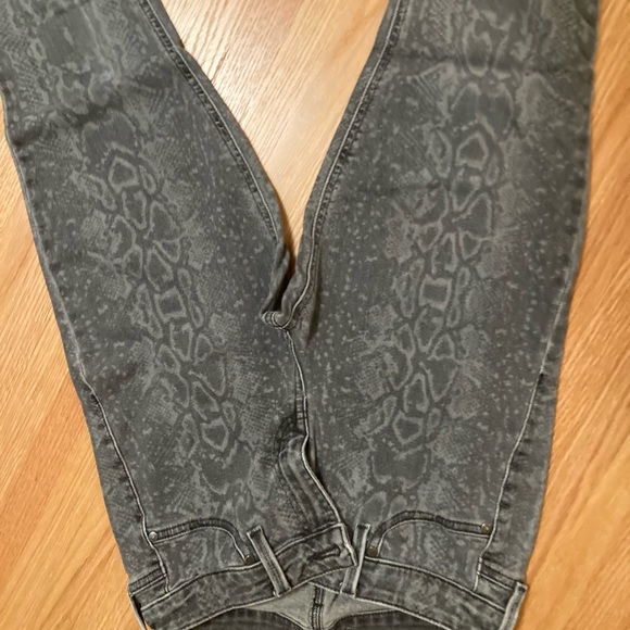Snake print jeans - Picture 3 of 6